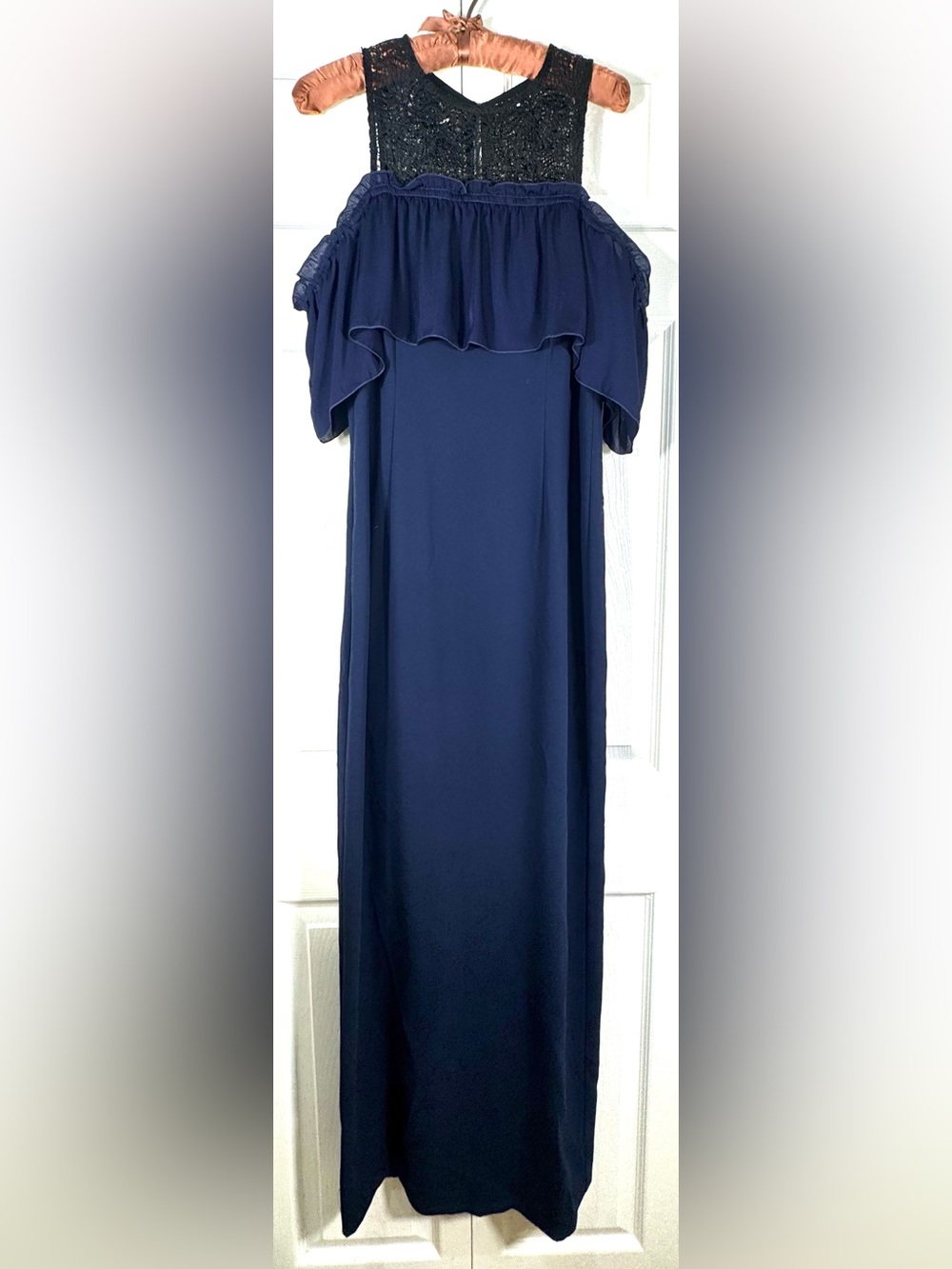 Trina Turk NWT Navy Black Silk Crochet Lace Cold Shoulder Maxi Gown Dress 4